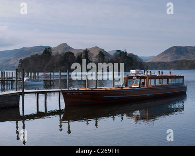 Motorboot Princess Margaret Rose von der Firma Keswick Launch gefesselt an der Boot-Landungen in der Nähe von Keswick Stockfoto