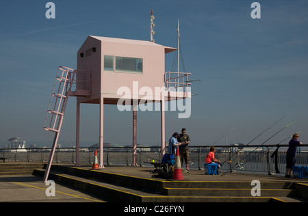 die Rosa Hütte an der Cardiff bay Stockfoto