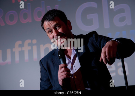 walisische Stand-up Comedian und Schauspieler TUDUR OWEN in Y Drwm, National Lihrary von Wales Aberystwyth Gurte UK Stockfoto