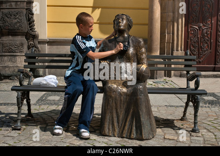 Denkmal für Maria Cunitz, 18. Jahrhundert weibliche Astronom und Autor in Świdnica, Niederschlesien, Polen Stockfoto