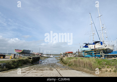 Itchenor Werft Slipway, Chichester Harbour, West Sussex, Großbritannien Stockfoto