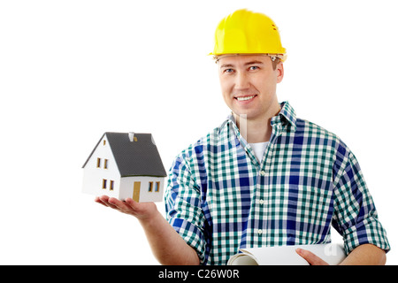 Porträt eines fröhlichen Architekten ein Haus Modell Stockfoto