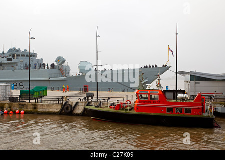 HMS Campbeltown angedockt am Mersey Liverpool Merseyside UK Stockfoto