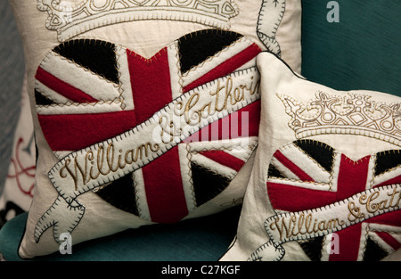 Königliche Hochzeit Souvenirs zum Verkauf in London Stockfoto