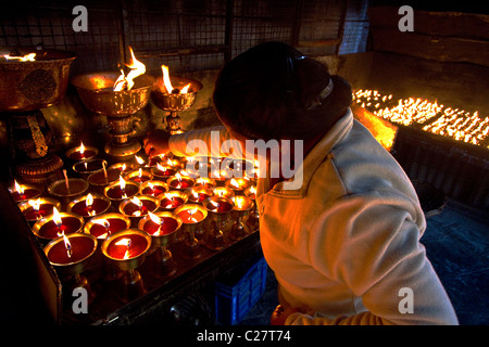 Yak Butter devotional Kerze Swayambhunath Tempel. Kathmandu, Asien Stockfoto