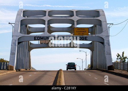 Edmund Pettus Bridge führt U.S. Highway 80 über den Alabama River in Selma, Alabama, USA. Stockfoto