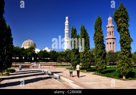 Die große Moschee und Gärten Muscat, Oman Stockfoto