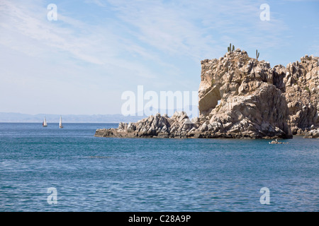 Segelboote aus "Elephant Rock", Punta Colorado, Sea of Cortez, Baja California, Mexiko. Stockfoto