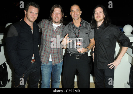 Eric Friedman von Creed, Scott Stapp, Brian Marshall und Scott Phillips die Premiere von 'Live' Creed im Muvico Theatre statt Stockfoto