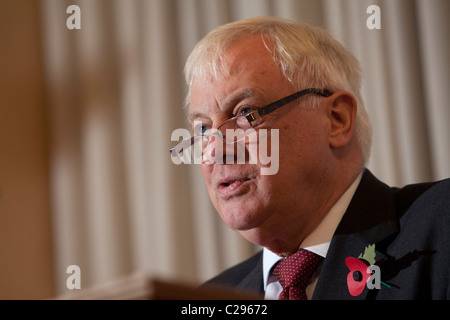 Die Rt Hon Lord (Chris) Patten of Barnes CH, Vorstandsvorsitzender der BBC Trust, ehemaliger Gouverneur von Hongkong und konservative Minister. Stockfoto