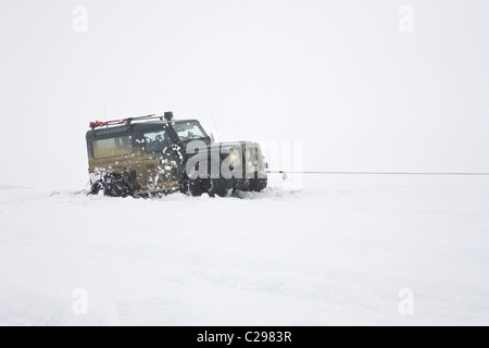 Land Rover Defender 90 - Island innere Hochland Winter Stockfoto