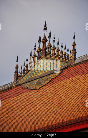 Dach-Detail - Wat Nong Sikunmeuang, Luang Prabang Stockfoto