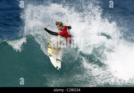 MATTHEW BROMLEY SOUTH AFRICAN PRO SURFER südafrikanischen PRO SURFER BALLITO NATAL SOUTH AFRICA 8. Juli 2010 Stockfoto