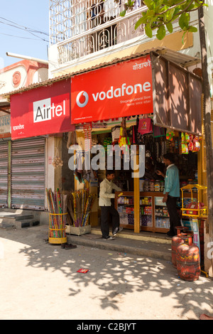 Typische Straßenszene im ländlichen Indianerdorf Valsang Maharashtra Indiens Stockfoto