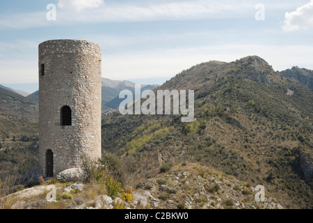 St. Thomas von Aquin (Tommaso d ' Aquino) restaurierten Turm, Ruinen Teil der Stammburg in Roccasecca. Stockfoto