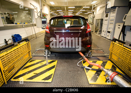 Ford Dagenham Ford Fiesta CO2-Emissionen testen. Foto: Jeff Gilbert Stockfoto