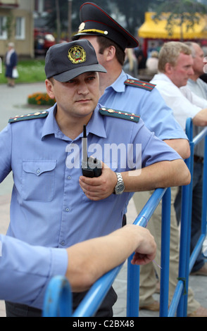 Milizionäre bei einer Großveranstaltung, Grodno, Belarus Stockfoto