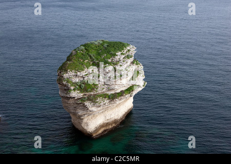 Kalksteinformation. Grain de Sable, Bonifacio, Korsika, Frankreich. Stockfoto