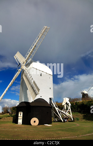 Jack und Jill Windmill eine Bockwindmühle und Grad II aufgeführten Gebäude, Dorf Clayton South Downs National Park, Sussex, England Stockfoto