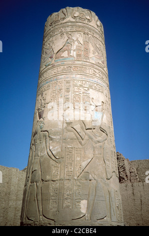 Farbenfrohe Säule, Kom Ombo, Niltal, Ägypten Stockfoto