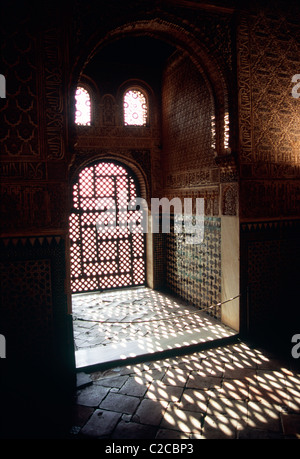 Schatten, Botschaftersaal, Comares, Nasridenpalast, Löwenhof, Alhambra, Granada, Spanien, Europa Stockfoto