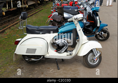Vespa moped Roller England uk Stockfoto