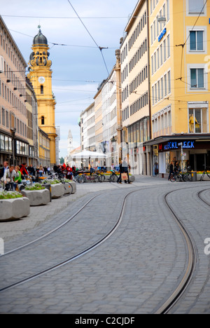 Einkaufsstraße, München, München, Bayern, Deutschland, Europa Stockfoto