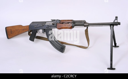 Ein jugoslawischen serbischen RPK leichte Kader Maschinengewehr Modell M72B1. Diese Waffe basiert auf dem russischen sowjetischen RPK Maschinengewehr, ein d Stockfoto