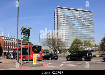 Tolworth Kreisverkehr an der A3 und A240 Kreuzung, Surbiton, England, UK Stockfoto