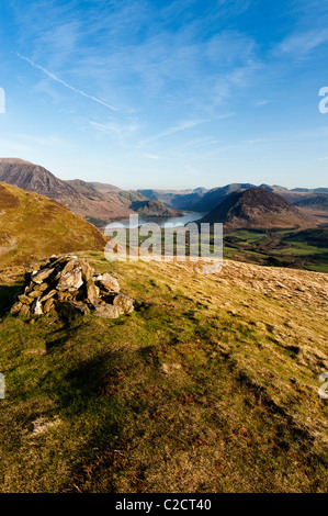 Buttermere Fells, Crummock Wasser und Buttermere angesehen vom Gipfel des Darling lag oberhalb Loweswater im Lake District. Stockfoto