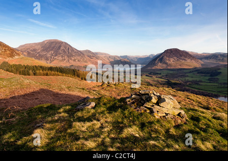 Buttermere Fells, Crummock Wasser und Buttermere angesehen vom Gipfel des Darling lag oberhalb Loweswater im Lake District. Stockfoto