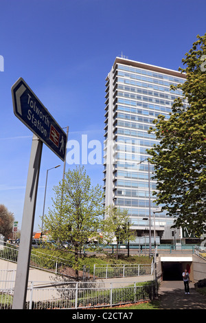 Tolworth Turm, entworfen von dem Architekten Richard Seifert in Surbiton, England, UK Stockfoto