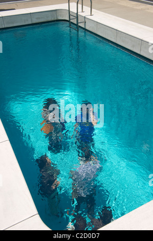 Das Schwimmbad von Leandro ERLICH Kanazawa Museum Stockfoto