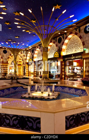 Der Gold Souk in Dubai Mall in Dubai, VAE. Stockfoto