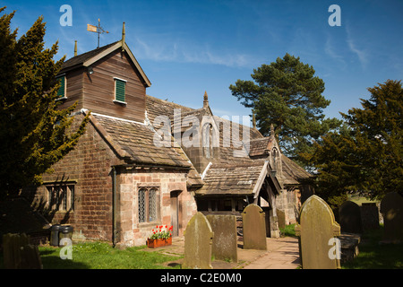 Großbritannien, England, Staffordshire, Rushton Spencer, St Lawrence Pfarrkirche die Kapelle, in der Wildnis Stockfoto