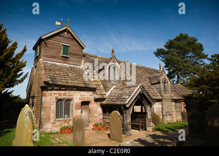 Großbritannien, England, Staffordshire, Rushton Spencer, St Lawrence Pfarrkirche die Kapelle, in der Wildnis Stockfoto