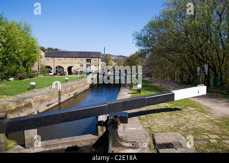 Schleuse Nr. 1 Rochdale Kanal Sowerby Bridge West Yorkshire England Stockfoto