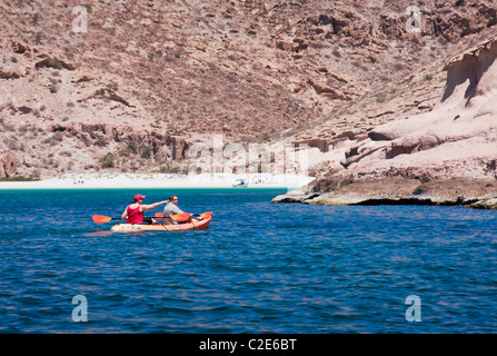 See-Kajak, Ensenada Grande, Isla Espíritu Santo, Sea of Cortez, Baja California, Mexiko. Stockfoto