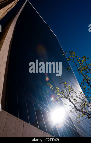 Solow Building mit vertikalen Neigung, 9 West 57th Street, Manhattan, New York City, USA Stockfoto