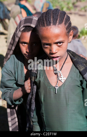 Dorfkinder aus den Simien-Bergen von Äthiopien Stockfoto