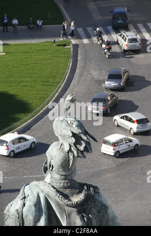 Anzeigen der re König Vittorio Emanuele Statue Vittoriano Altare della Patria Denkmal, Piazza Venezia quadratische Rom, Italien Stockfoto