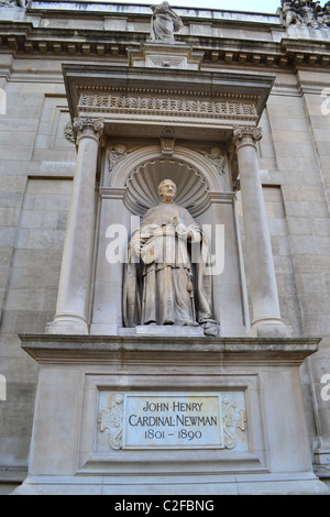 Denkmal für selige Kardinal John Henry Newman, Brompton Oratory, London, UK ARTIFEX LUCIS Stockfoto