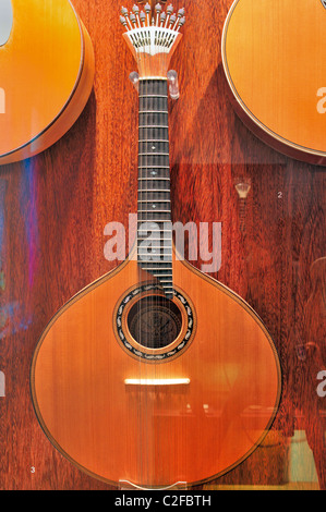 Portugal, Lissabon: Guitarra Portuguesa in das Museum des Fado Stockfoto