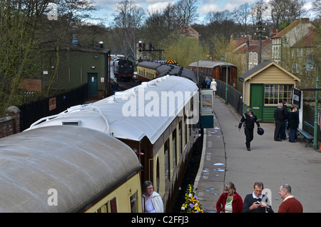 Essen &amp; Trinken Fluggästen Pullmanwagen für ihre hin-und Rückfahrt von Pickering zu Grosmont. Stockfoto