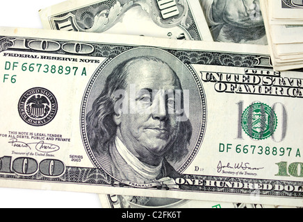 hundert Dollar isoliert auf weißem Nahaufnahme Foto Stockfoto