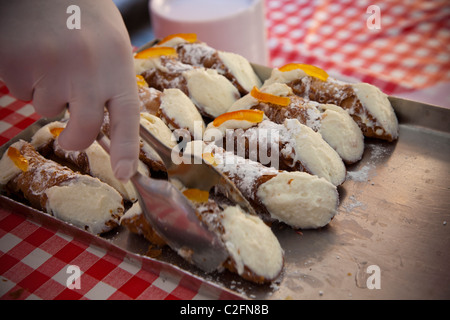 Suppen aus der Antica Focacceria "Altes Brot Shop" in Palermo Sizilien Stockfoto