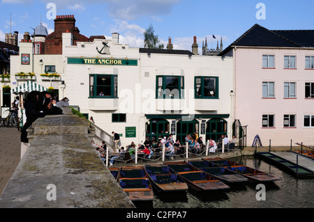 Silver Street Bridge und der Anchor Pub, Cambridge, England, Vereinigtes Königreich Stockfoto