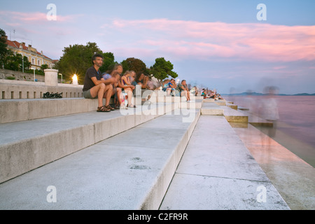 Meeresorgel im Sonnenuntergang, Zadar, Dalmatien, Kroatien Stockfoto