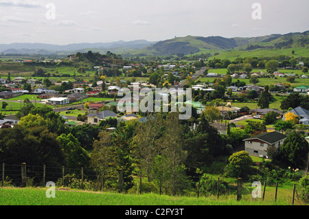 Blick auf die Stadt von Primrose Hill, Paeroa, Region Waikato, Nordinsel, Neuseeland Stockfoto