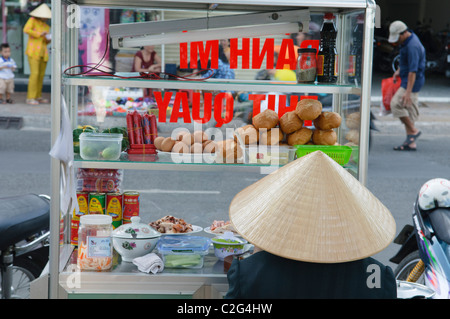 Baguette-Sandwich-Anbieter auf der Insel Phu Quoc in Vietnam Stockfoto